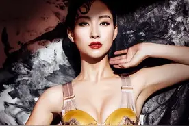 “安陵容”陶昕然写真露出事业线！魔鬼身材性感火辣图片