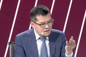 杨毅点评王楚钦赛事成绩，球迷点赞大头：为国争光都是好样的图片