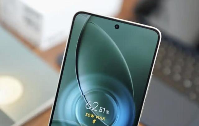 跌到2899元！红米K80Pro还能不能入手？千元跳水16+512GB配置真香
