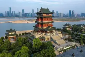 很多人只知道《滕王阁序》，却不知滕王是谁，上课老师为何不讲？图片