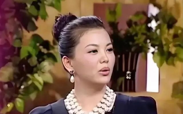 李湘也没想到，自己费心半辈子富养女儿，竟给王岳伦做了“嫁衣”