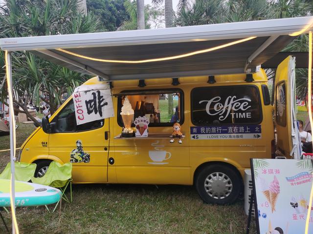 花漫鹏城，墟声鼎沸：2025深圳勒杜鹃赏花周首日走笔