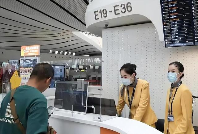 旅客睡成一片，大兴机场却成了“深夜避风港”？一句话点醒行业