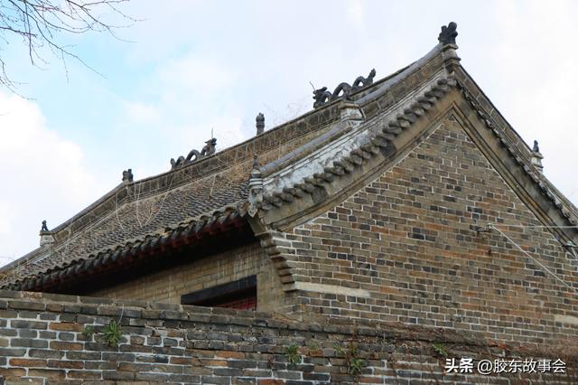 走进乳山市大孤山镇士子于家村，参观当地的“于氏家祠”