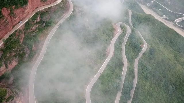 西和仇池山：云顶梯田种神话