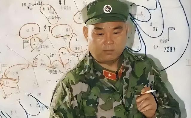 成都军区副司令，在西藏视察时遇难，享年63岁，司令员因此被免职