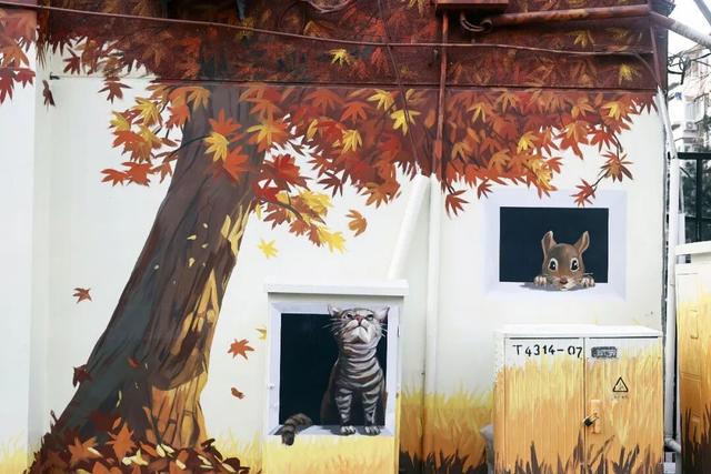 藏不住了！洪湖里又上新→