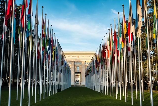 在中方入群前	，特朗普又邀4国加盟？全球民调：美方让中国伟大