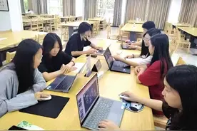 青春之光点亮“银龄浪潮”图片