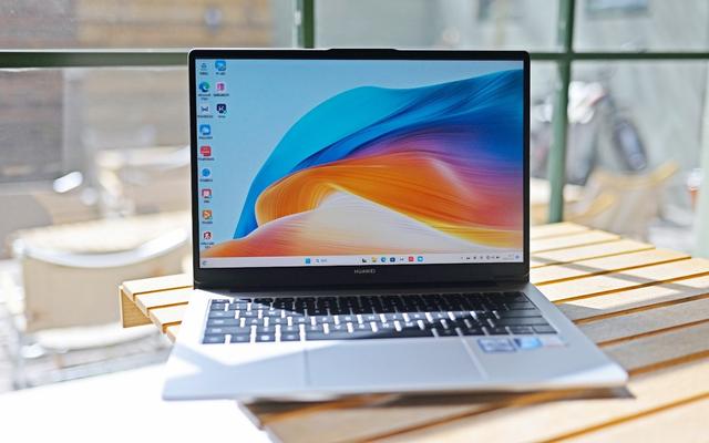 同样2399元，小米RedmiBook 14焕新版、华为MateBook D14谁更强