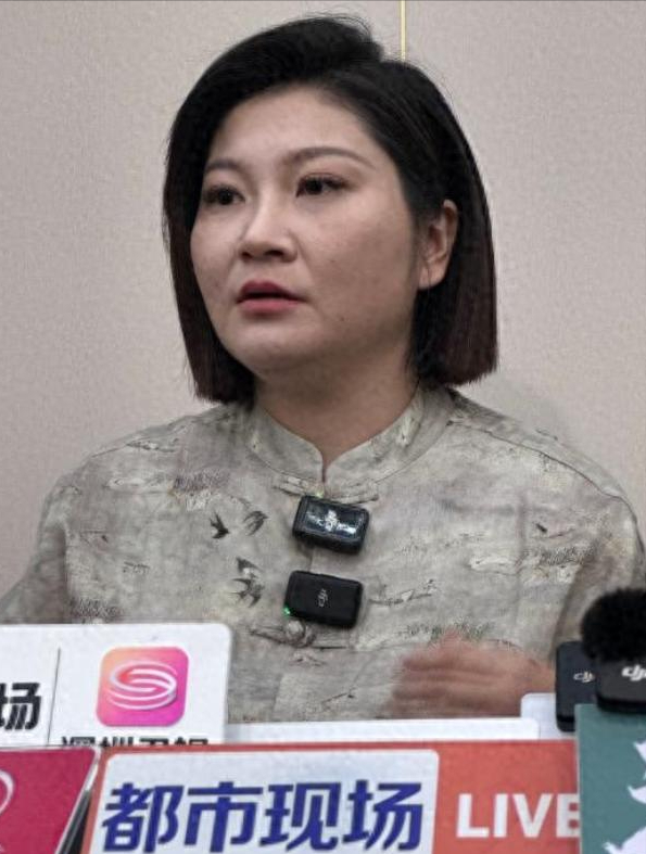 王暖暖坠崖离婚案一审结束！现场抹泪致谢，丈夫泰国服刑视频出庭