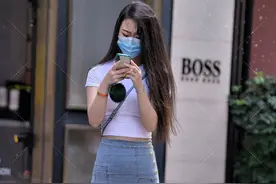 追陌生女人最高效的方式不是砸钱送礼，而是疯狂试探步步紧逼图片