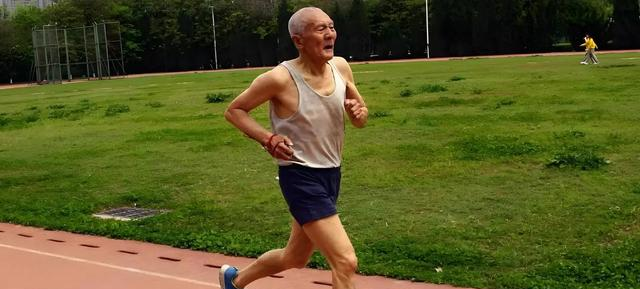 燃脂运动排行榜：跑步才排第四。第一名你可能意想不到！