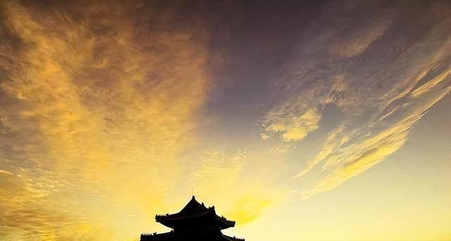 1945年康熙墓盗出绝世宝物上交故宫，最后却不见了，谁贪了？