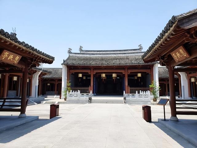 游安徽屯溪老街和徽州古城