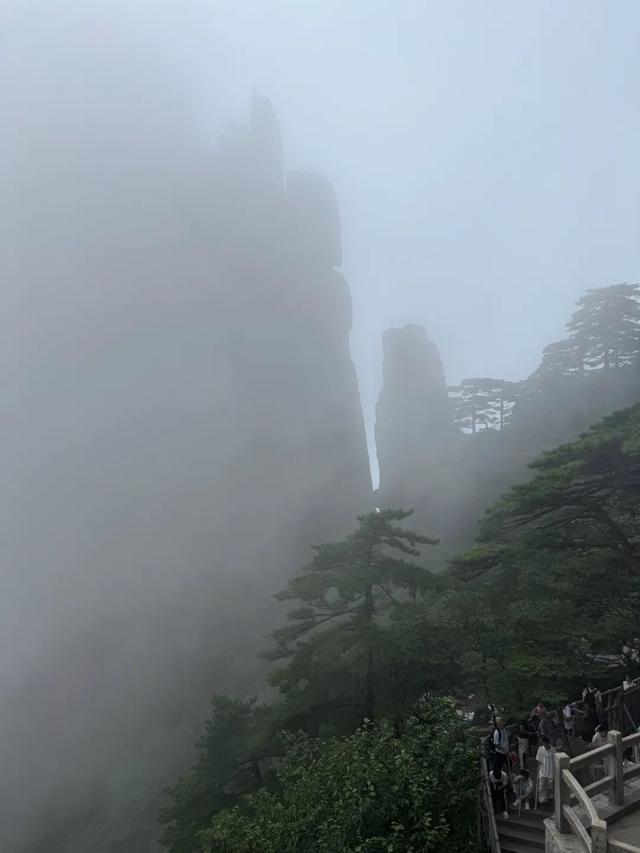 徒步三山五岳：安徽黄山！