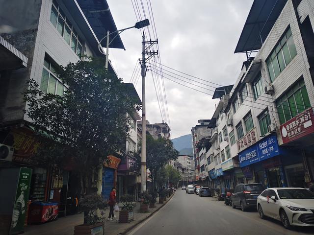 南行漫记：汉中南郑区到巴中恩阳区，9小时233公里的行走路书