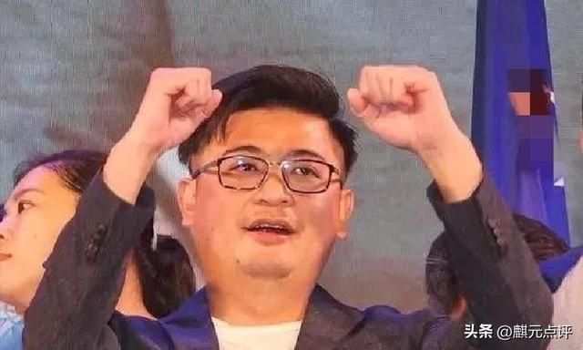 起风了，连胜文出手劝退！馆长发出提醒，向郑丽文提出一个条件！