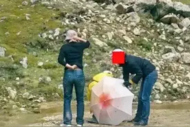 不忍直视 | 西藏上厕所有多硬核？去西藏记得带把伞！图片