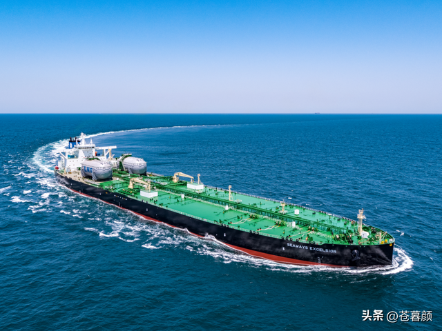 委内瑞拉油轮刚出海，中国军舰紧随其后，特朗普的算盘又打错了？