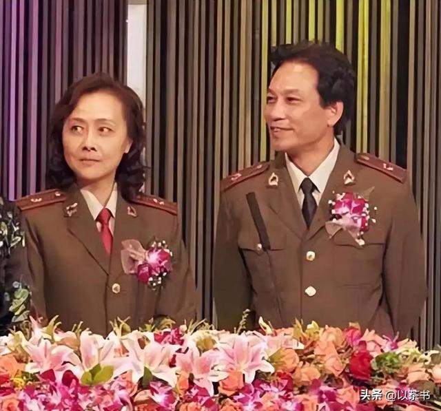 原来他们是夫妻，也都是演员	，结婚41年恩爱如初，活成了人生赢家