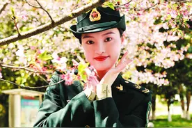感动国人的“阅兵女孩” 光荣退伍！打算在合肥开启新生活图片