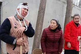 笑话10条：结婚那天丈母娘叮嘱：以后我女儿要是敢揍你，跟我说图片
