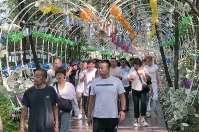 双节同庆山水醉 千景全域客盈门