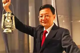 李大霄突然呼吁资金救市，保护散户！股市必将持续暴跌！图片