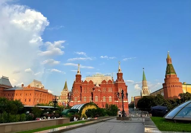 俄罗斯旅游回来，难以置信1.47亿人口的俄罗斯，发展成这样了