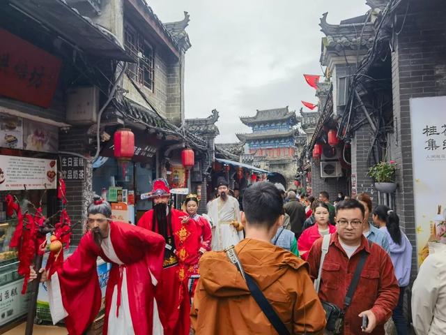 【 “雨” 你相约】国庆假期圆满收官！石泉文旅市场“热”力全开，魅力再升级！