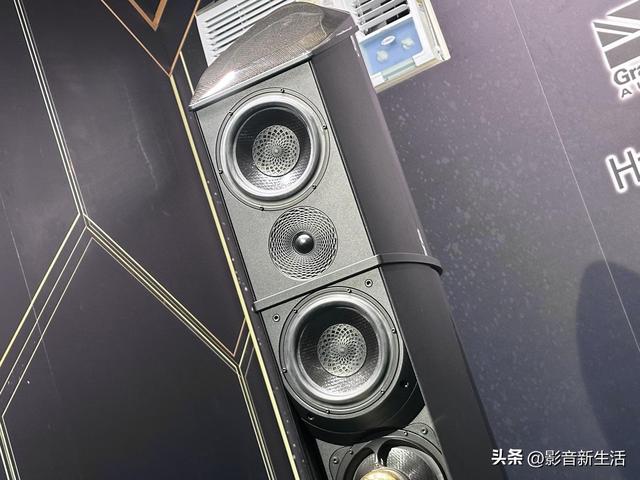 试听｜“稳重与精密，高贵又不失科技感”金驰Resolution 3Zero