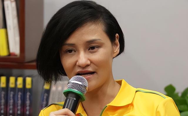 郭晶晶没想到，移居美国惨遭丈夫抛弃的高敏，已走上另一条上坡路