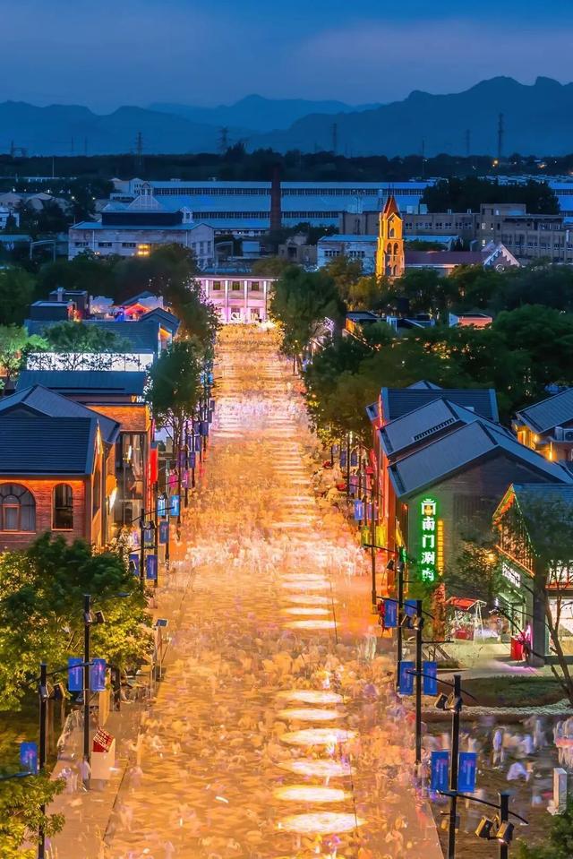 丰台秋日超全玩法指南！寻秋赏叶、文艺遛娃、夜游市集、采摘打卡统统有