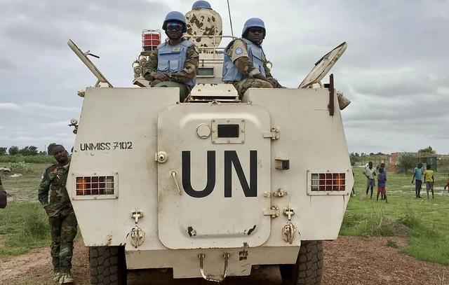 苏丹前军官投案自保，20年后法院判决终身监禁，30万冤魂赔偿无望