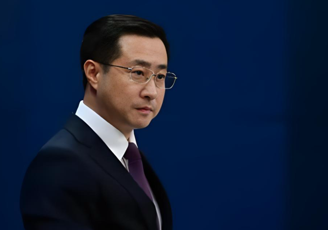 日本对中国的反击好猛，一个接一个，高市早苗断定：友国定会帮忙