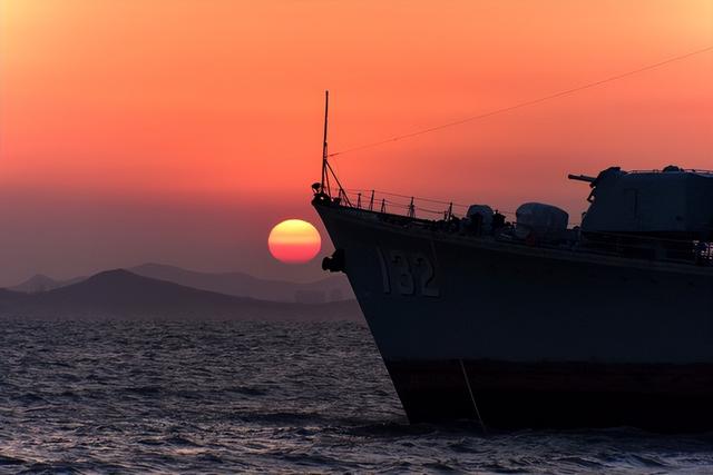 美军绝密报告泄露：介入台海必败？128亿航母47分钟沉没