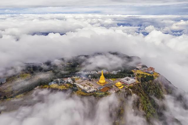 青山如黛,锦绣峨眉——峨眉山旅游攻略