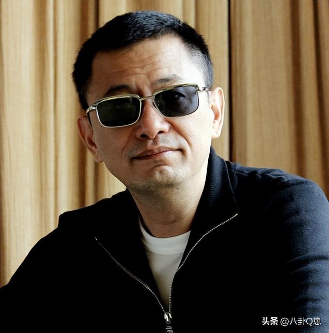 陪睡陪玩都只是开胃菜，目无王法、集体嫖娼，背后的恶心藏不住了