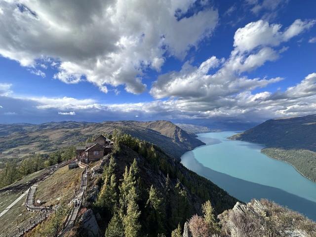 五彩斑斓喀纳斯