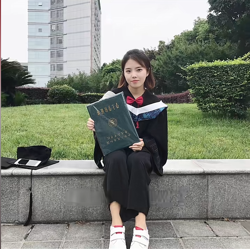 15年，成都女大学生到马来西亚旅游，爱上潜水教练，现状如何？
