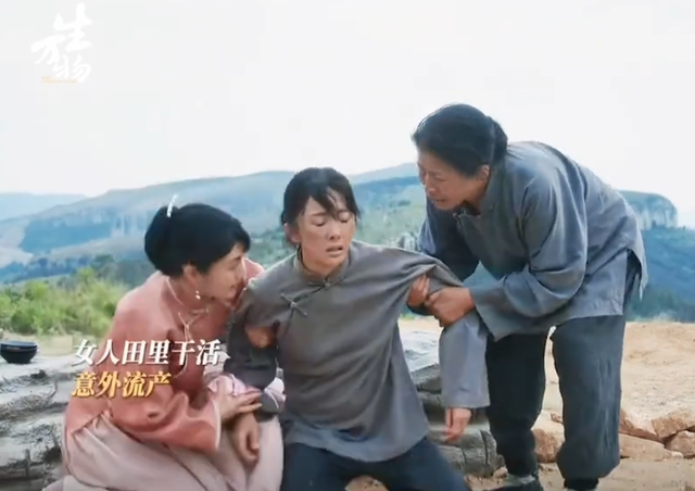身上8处纹身还演农民？央视《生万物》闭眼选角，张艺谋真说对了