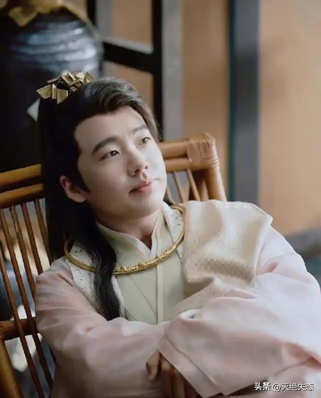 长得丑、演戏烂，爹妈“强捧不红”的4位星二代，注定走不远