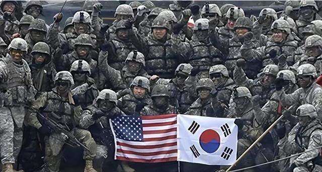 九三阅兵逼近之际，大批美军落地特殊地点，对中国展开多线围堵？