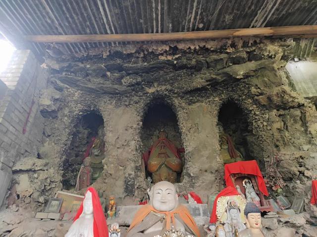 探索重庆大渡口孤岛，岛上有座千年古寺，相传是巴人立市交易之地