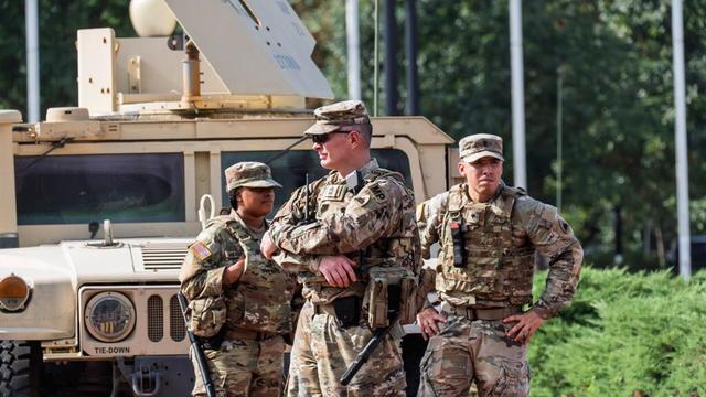俄11万吨巨轮，满载印度石油，遭法国特种兵夺取：扣押至北约基地