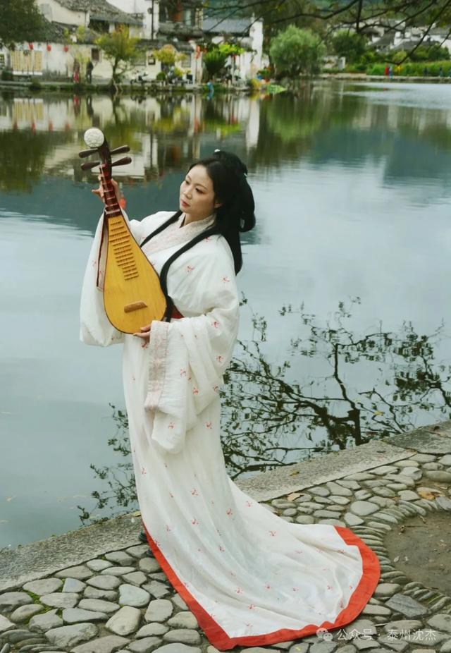 汉服旗袍美女秀宏村