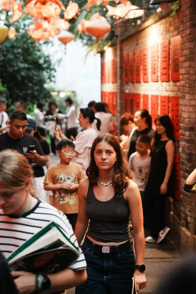 人气，就是南岸双节的最佳答案！