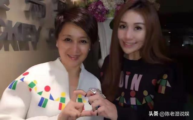 "哈弗学霸"辛奇隆：22岁成为赌王女婿，结婚5年后，他如今怎样？