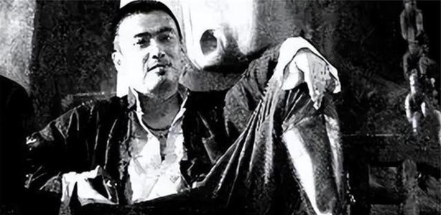 云南82岁老汉服毒自杀，警方发现：他是军委找了40年的人